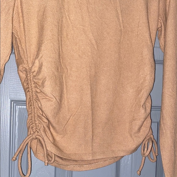 Ambiance Brown Long Sleeve Top size Large - Picture 3 of 5